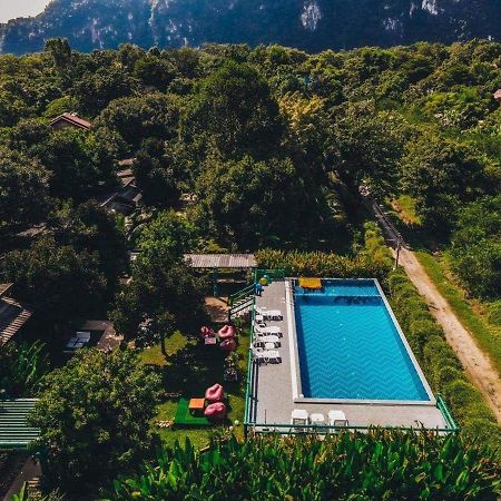 The Royal Bamboo Lodges - Sha Certified Khao Sok National Park Extérieur photo