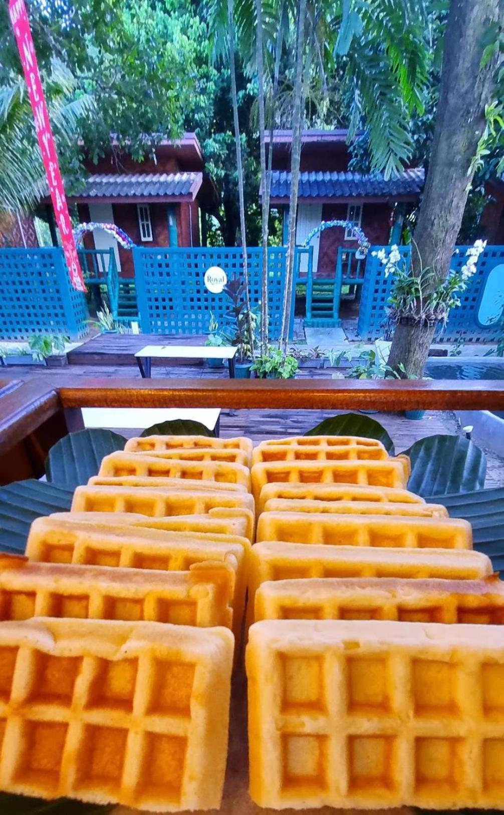 The Royal Bamboo Lodges - Sha Certified Khao Sok National Park Extérieur photo