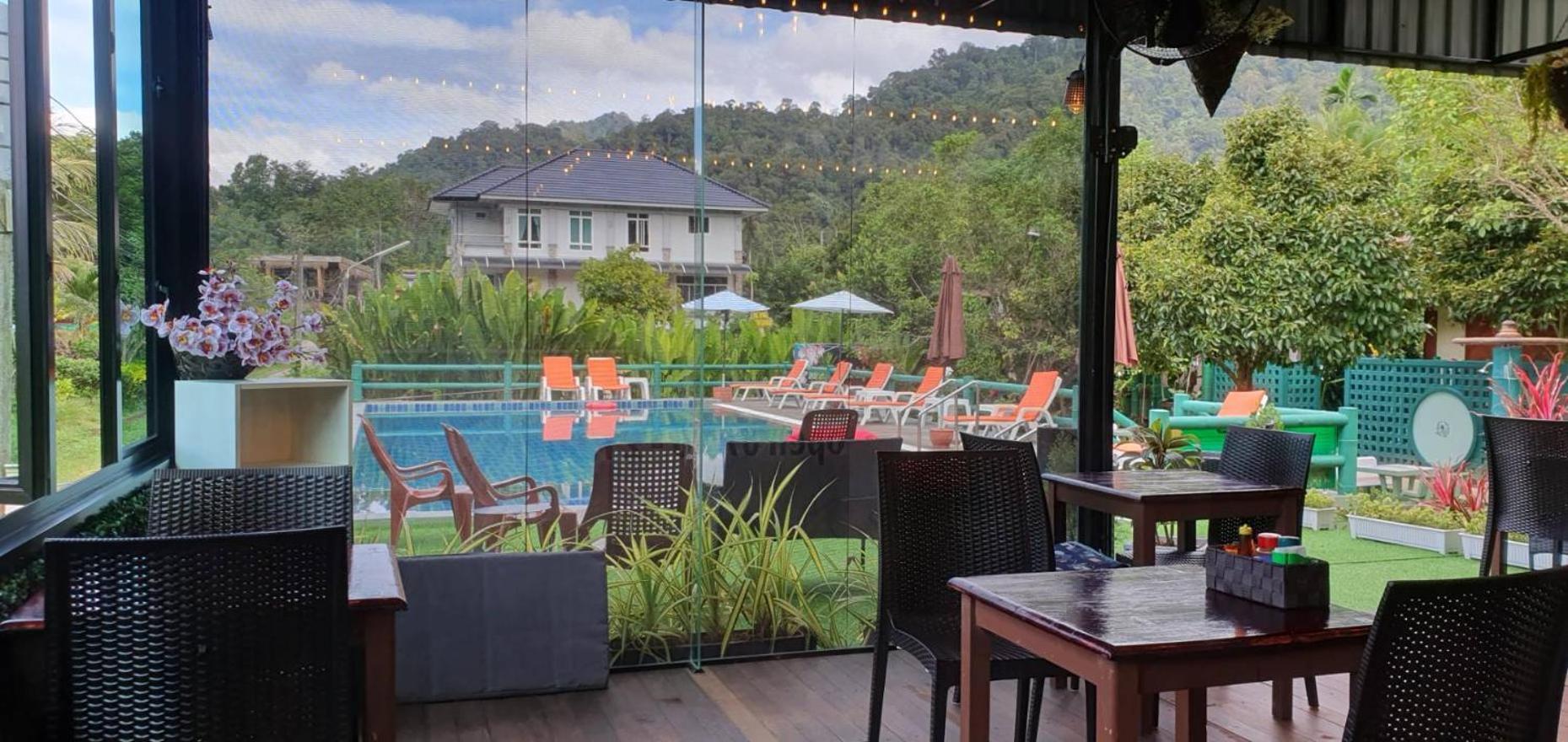 The Royal Bamboo Lodges - Sha Certified Khao Sok National Park Extérieur photo